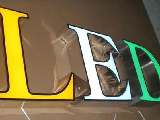 浠水介绍LED招牌的基础知识。